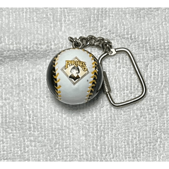 Vintage MLB PITTSBURGH PIRATES Baseball Sports Brat Keychain 1986 J.F.S. - Picture 3 of 7